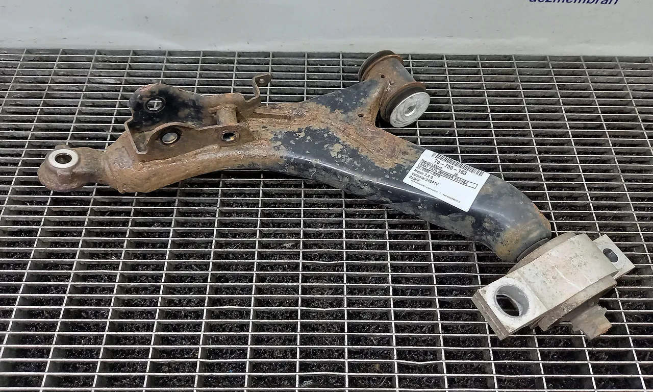 BRAT FATA INFERIOR STANGA LEXUS IS II 2005-2013