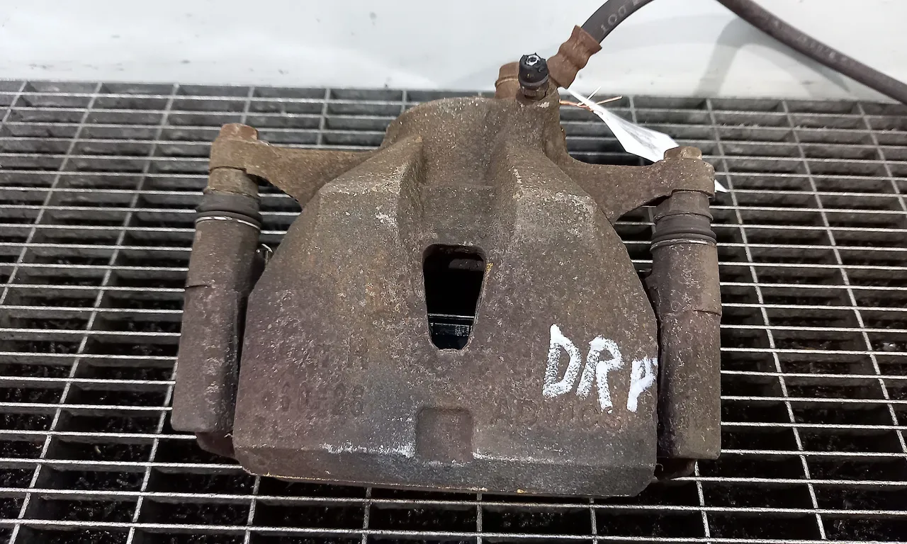 ETRIER FATA DREAPTA LEXUS IS II 2005-2013