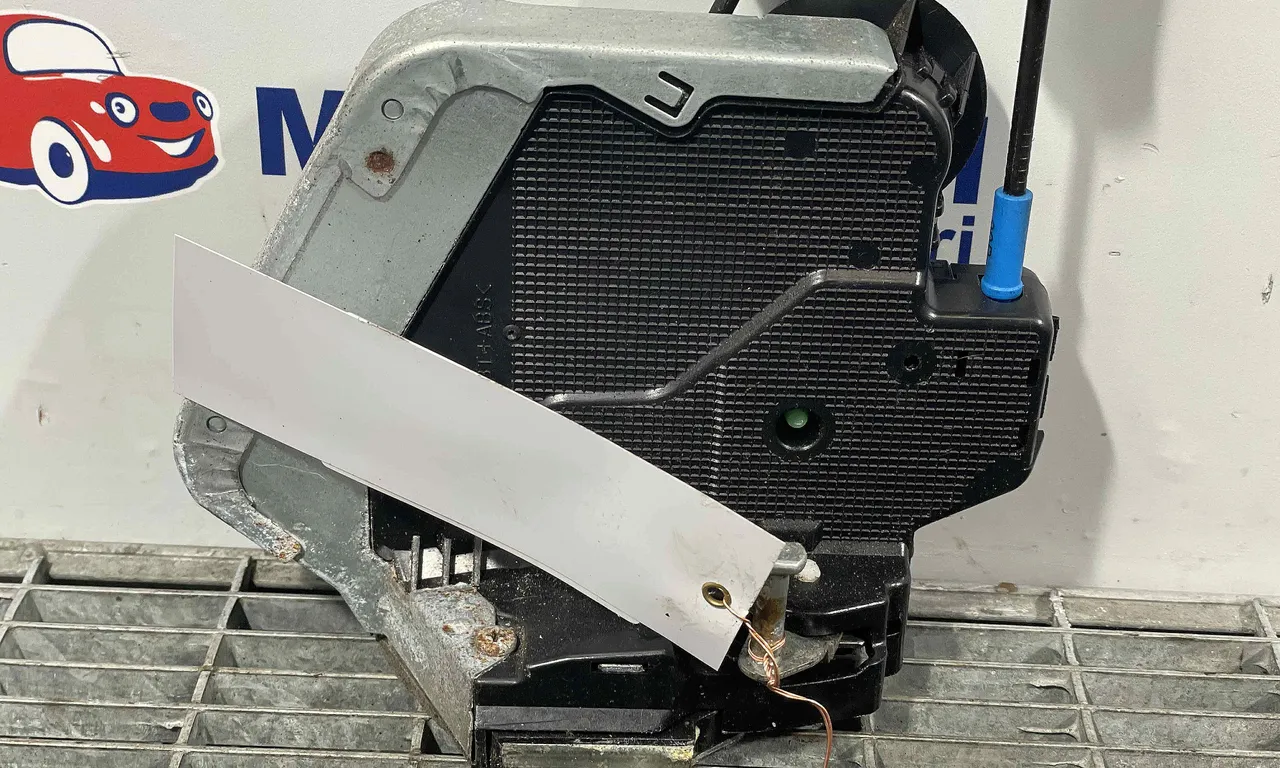 INCUIETOARE USA SPATE DREAPTA LEXUS RX 2003-2008