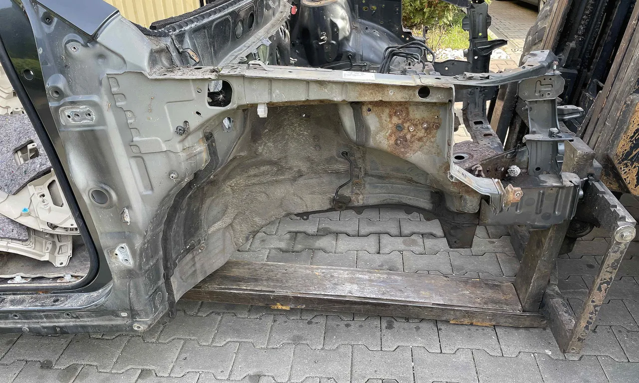 LONJERON DREAPTA LEXUS RX 2003-2008