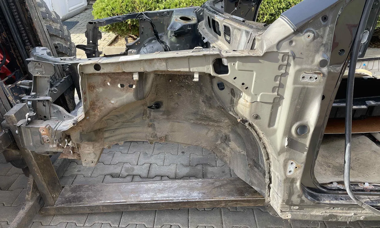 LONJERON STANGA LEXUS RX 2003-2008