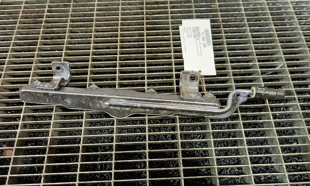 RAMPA INJECTIE MAZDA 2 2007-2015