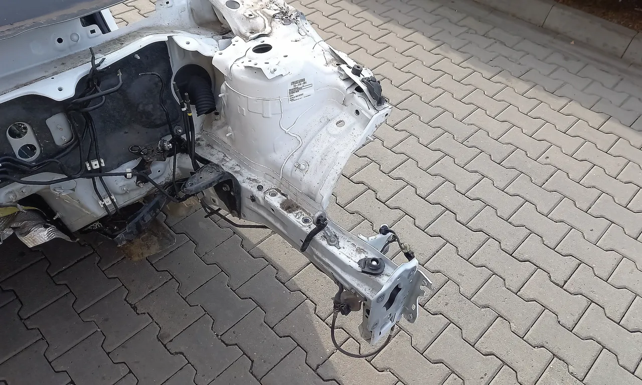 LONJERON STANGA MAZDA 2 2014-2019