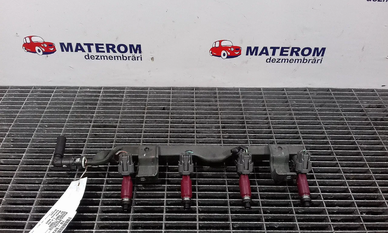 RAMPA INJECTIE MAZDA 3 2003-2009