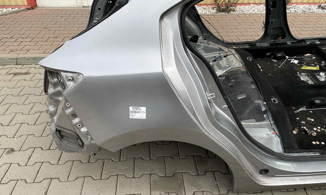 ARIPA SPATE DREAPTA MAZDA 3 2013-2019