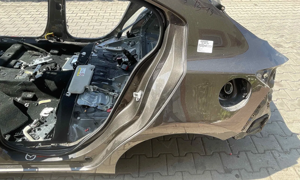 ARIPA SPATE STANGA MAZDA 3 2013-2019