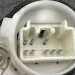 INCUIETOARE USA FATA DREAPTA MAZDA 3 2.2 D 2013-2019 oe-BJE758310B, vedere laterala