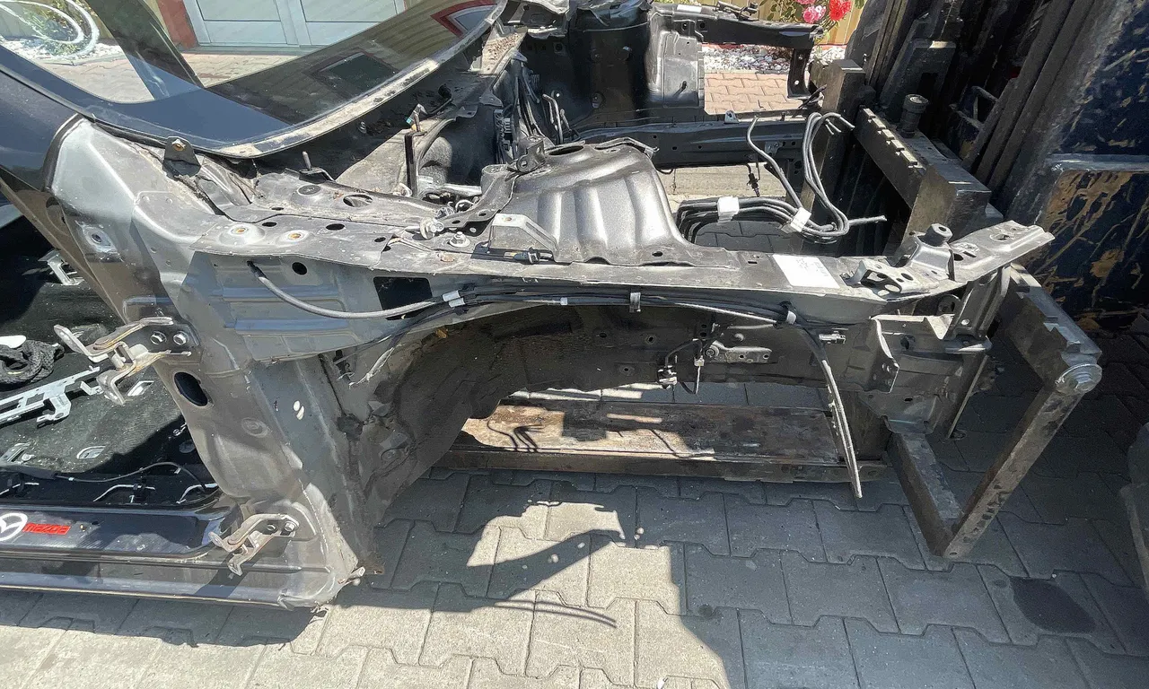 LONJERON DREAPTA MAZDA 3 2013-2019