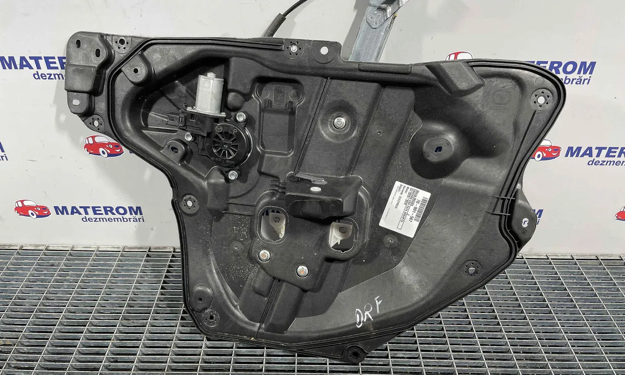 MACARA USA FATA DREAPTA MAZDA 3 2013-2019