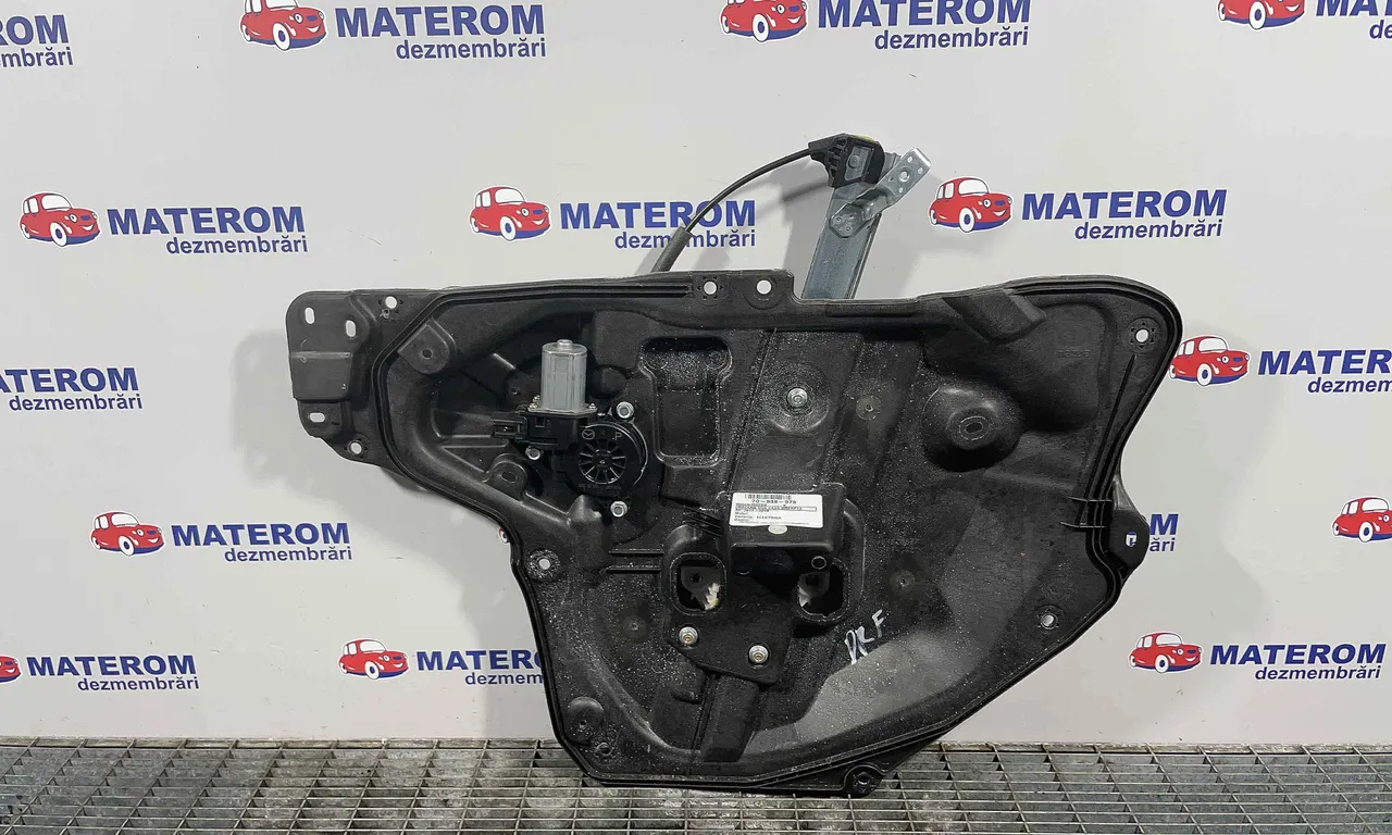 MACARA USA FATA DREAPTA MAZDA 3 2013-2019