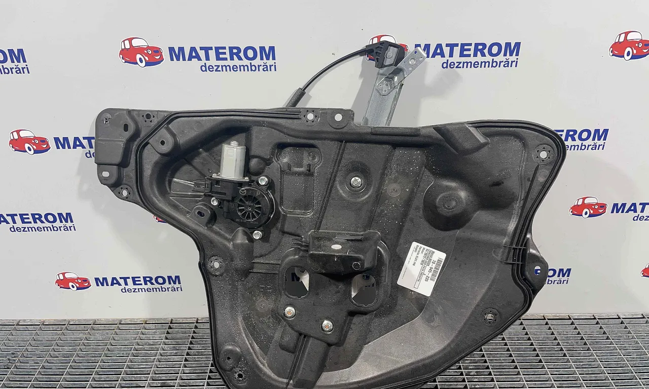 MACARA USA FATA DREAPTA MAZDA 3 2013-2019