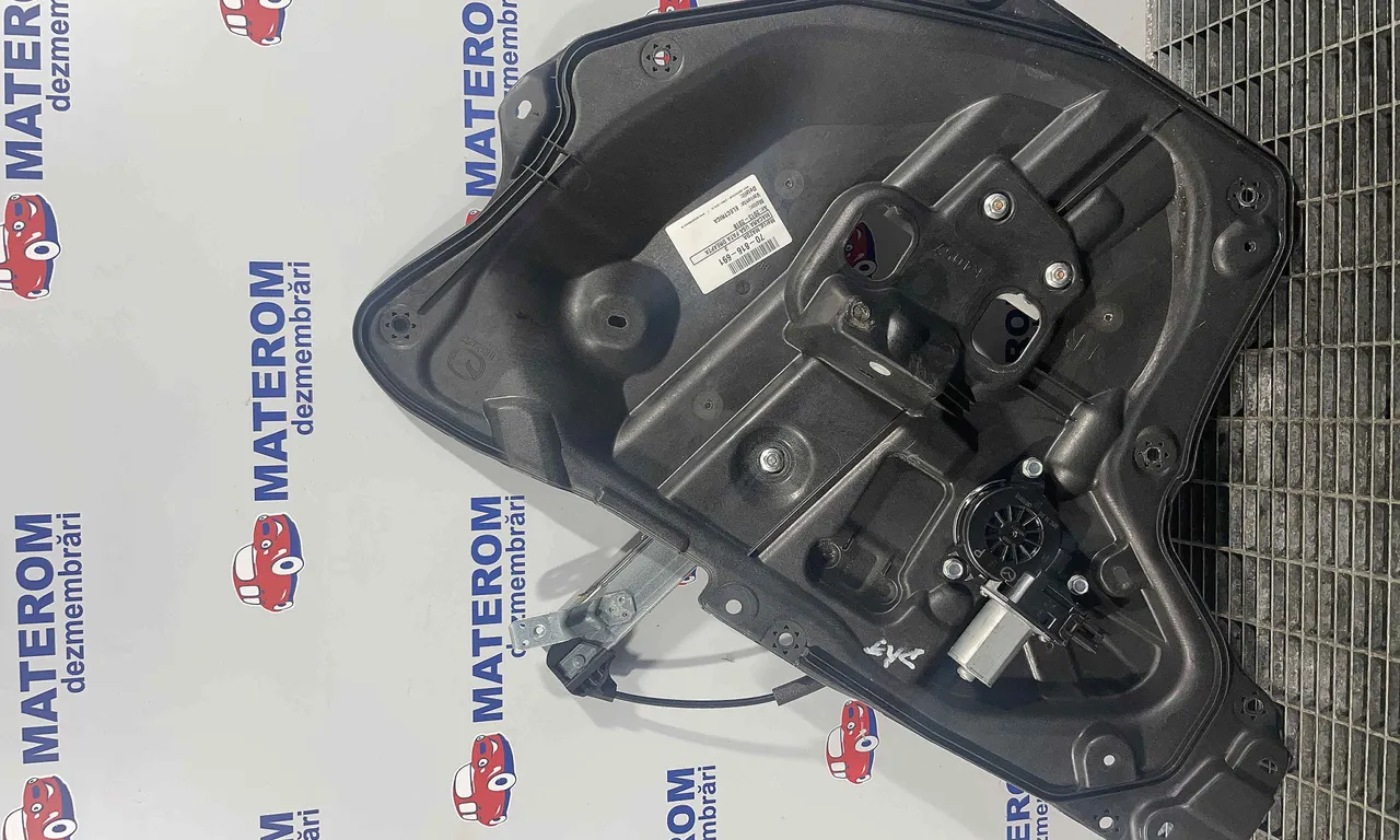 MACARA USA FATA DREAPTA MAZDA 3 2013-2019