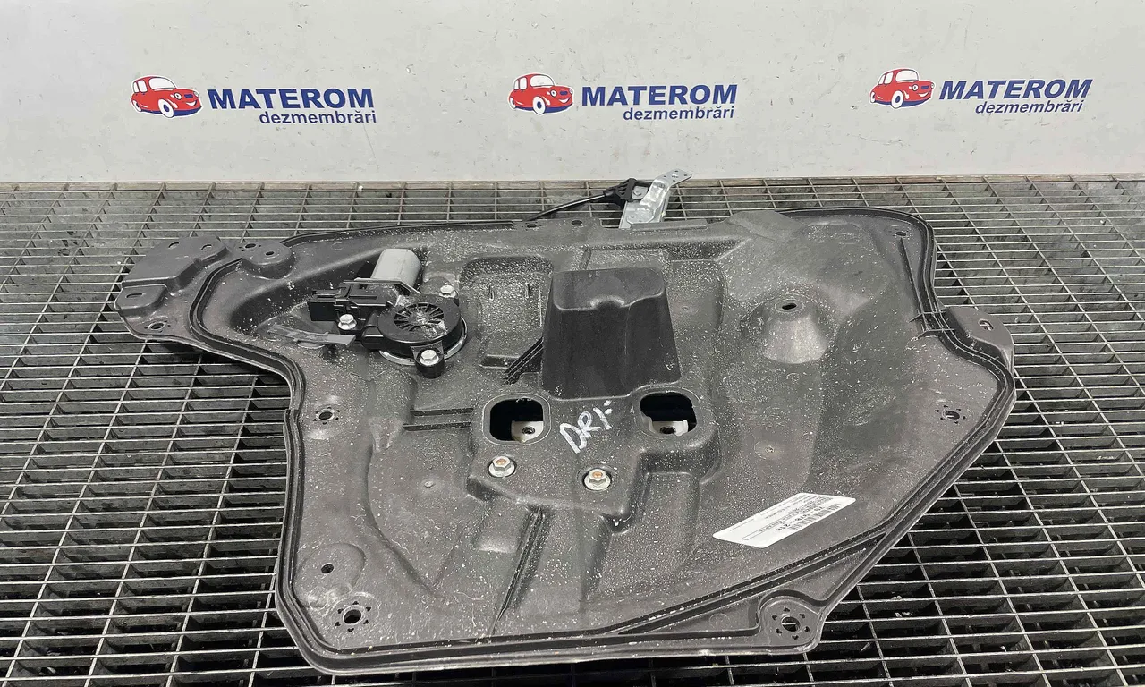 MACARA USA FATA DREAPTA MAZDA 3 2013-2019
