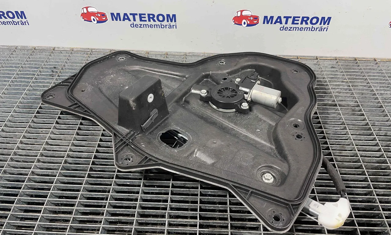 MACARA USA SPATE DREAPTA MAZDA 3 2013-2019