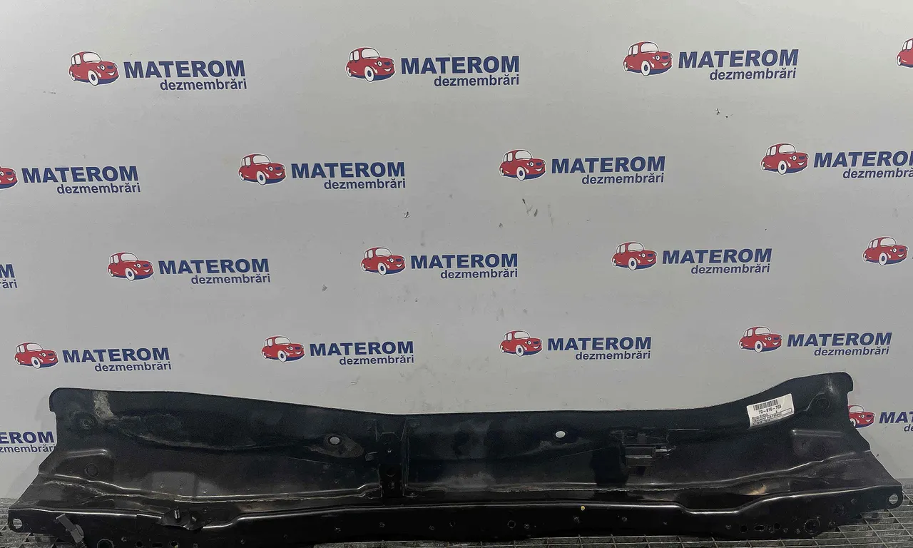 ORNAMENT SUB PARBRIZ MAZDA 3 2013-2019
