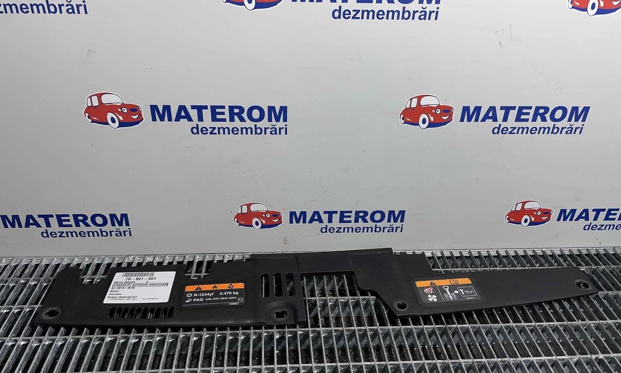 ORNAMENT SUPERIOR RADIATOARE MAZDA 3 2013-2019