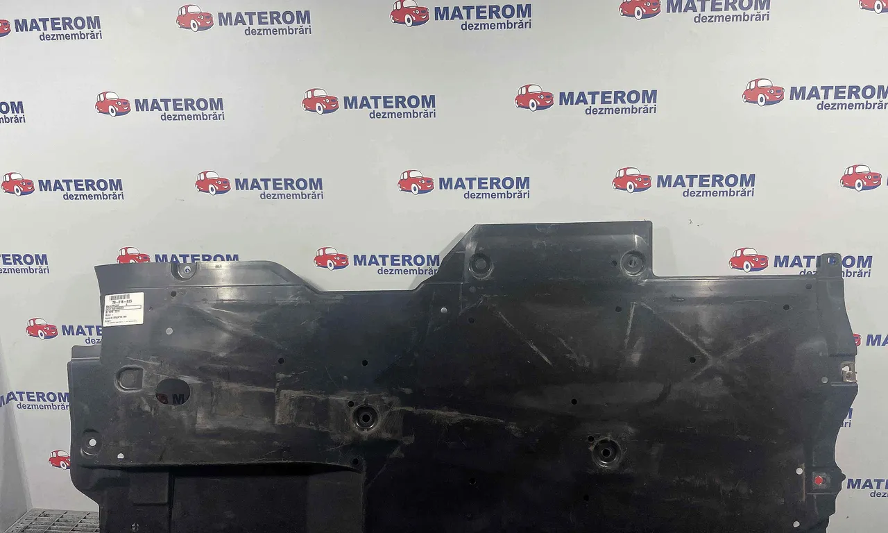 SCUT SUB MASINA MAZDA 3 2013-2019