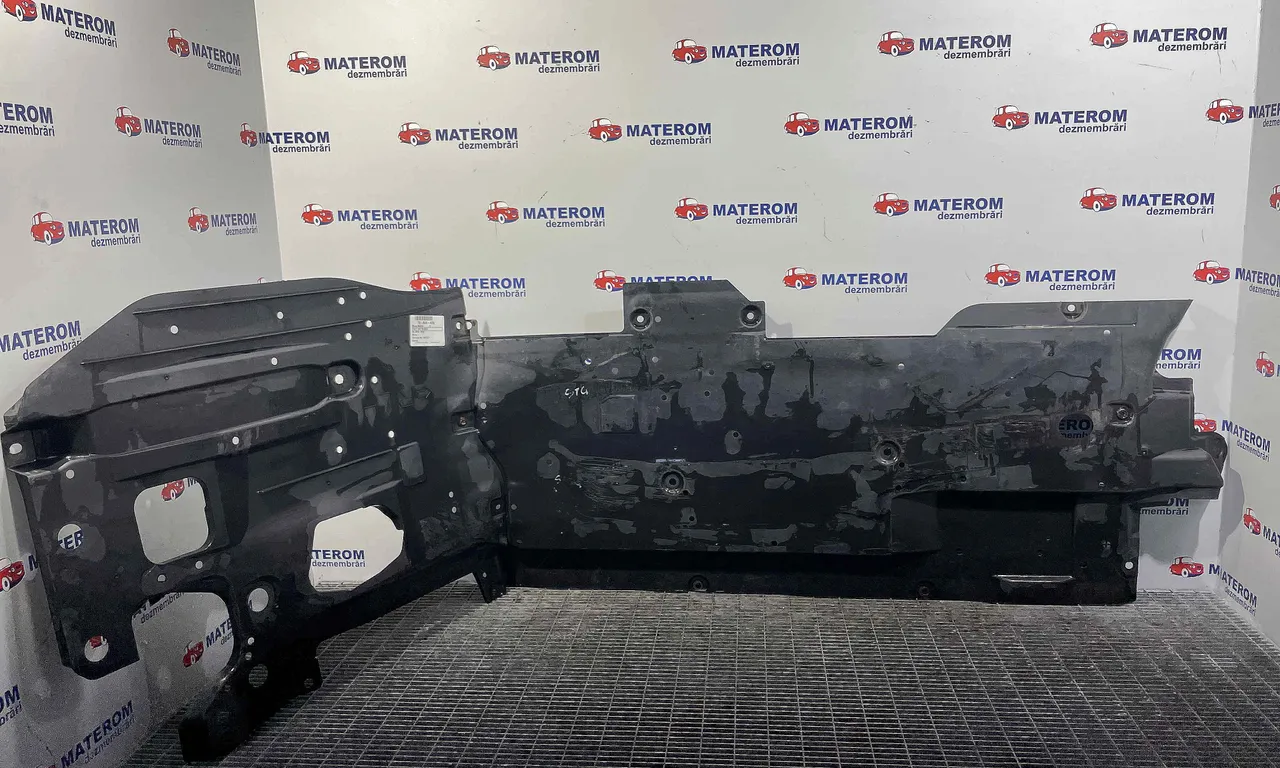SCUT SUB MASINA MAZDA 3 2013-2019