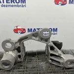 SUPORT CUTIE VITEZE MAZDA 3 2.2 D 2013-2019 oe-KD623908YB, vedere laterala
