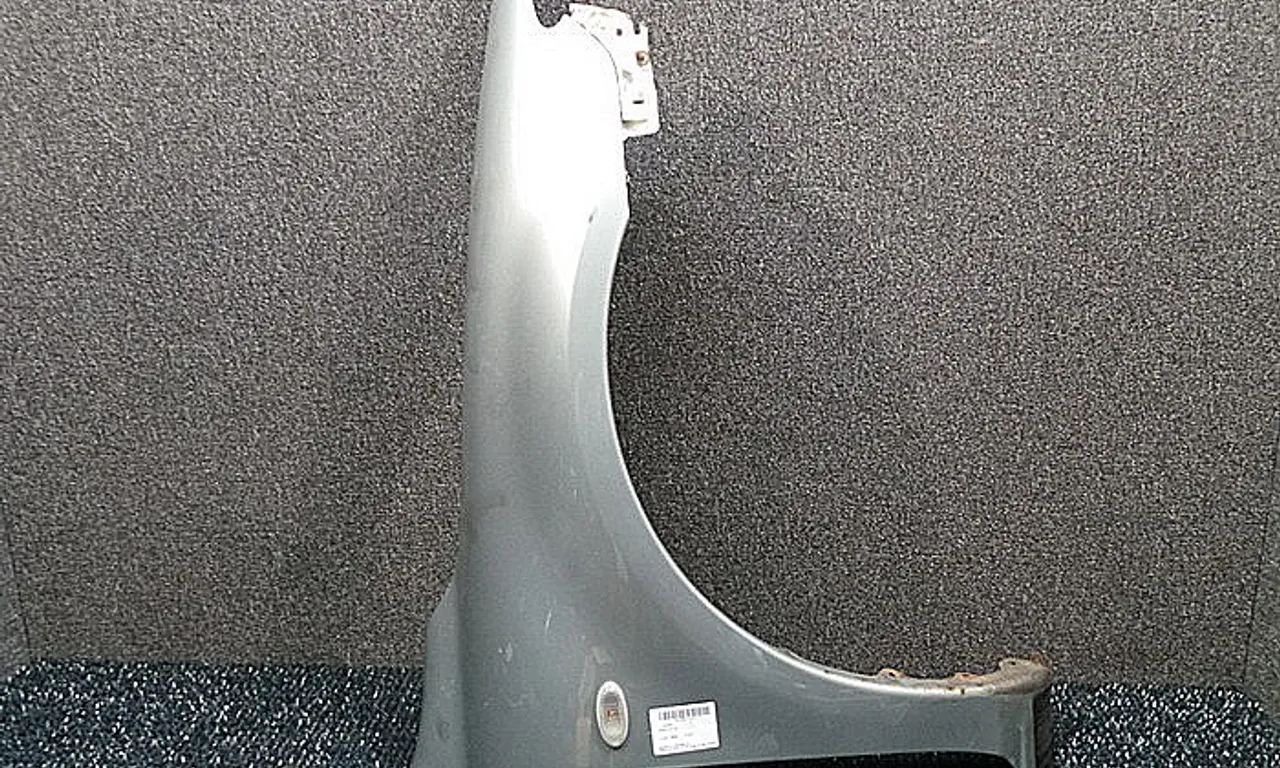 ARIPA FATA DREAPTA MAZDA 6 2002-2008
