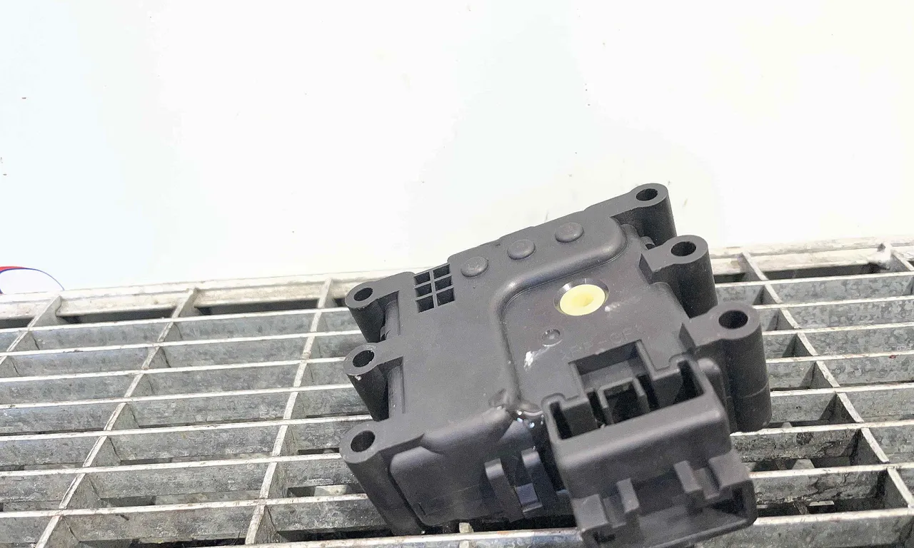 MOTORAS CLAPETA INCALZIRE MAZDA 6 2002-2008