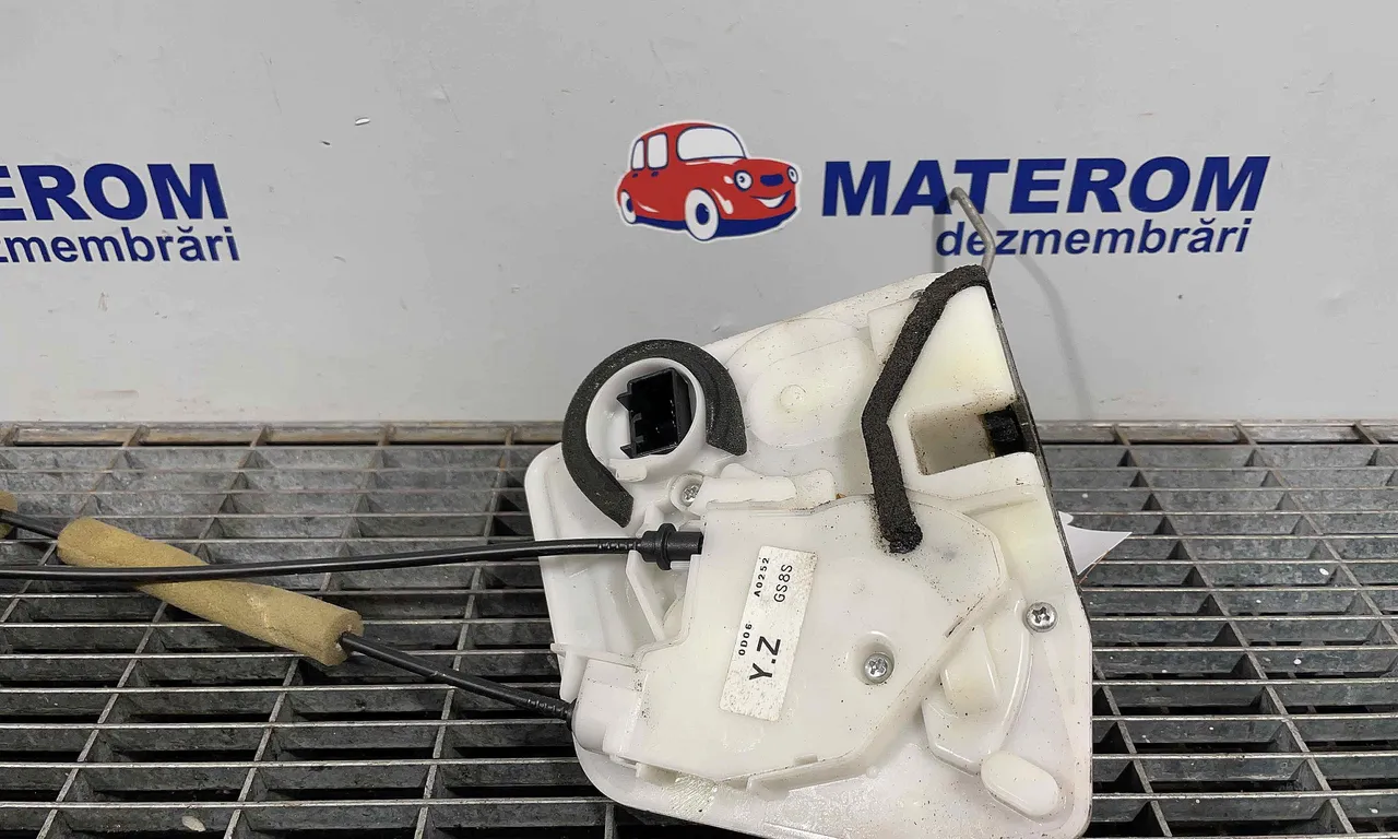 INCUIETOARE USA FATA DREAPTA MAZDA 6 2007-2013