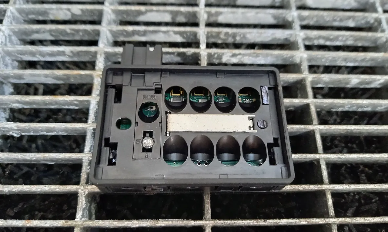 SENZOR PLOAIE /LUMINI MAZDA 6 2007-2013