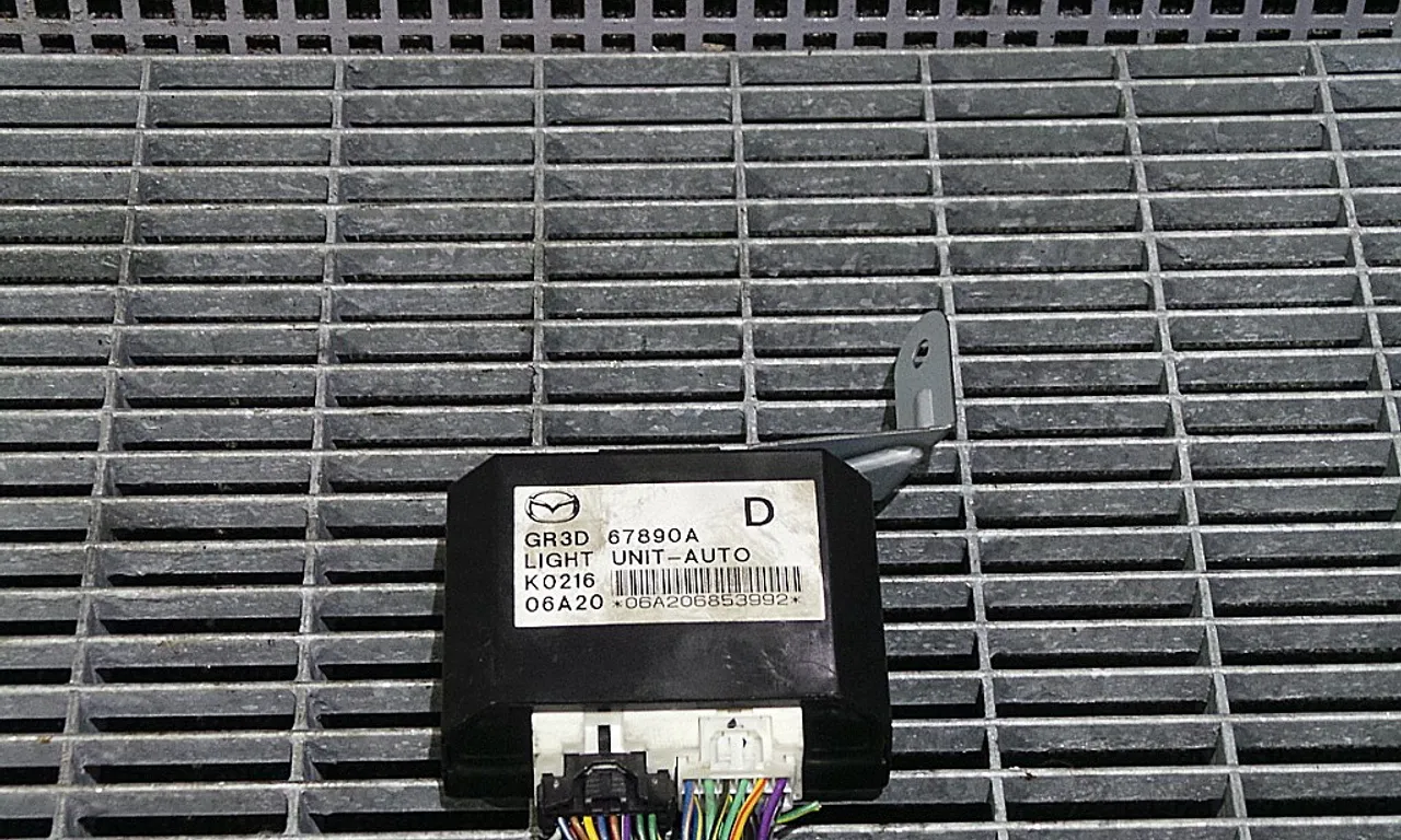 MODUL LUMINI MAZDA 6 2002-2008