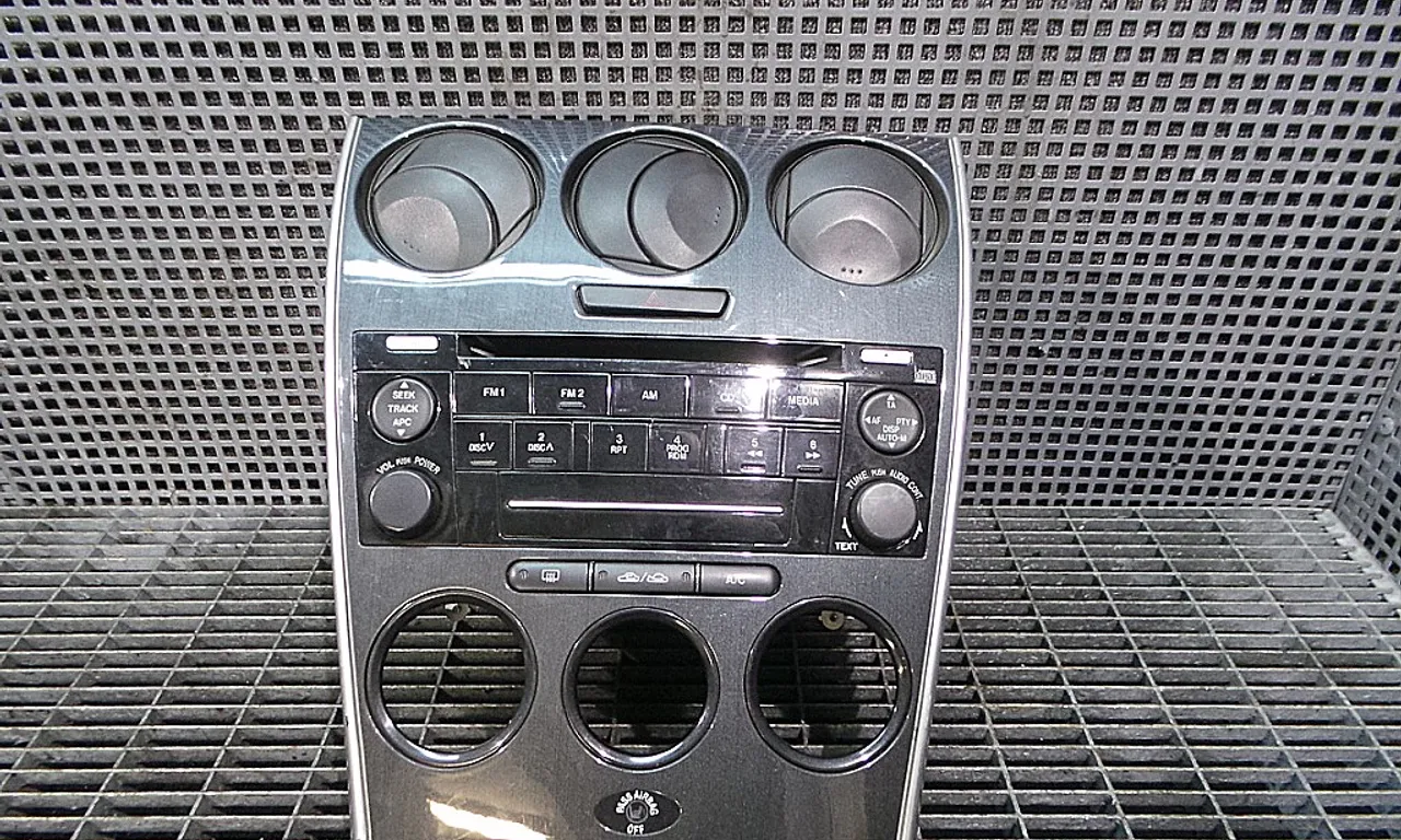 RADIO CD MAZDA 6 2002-2008