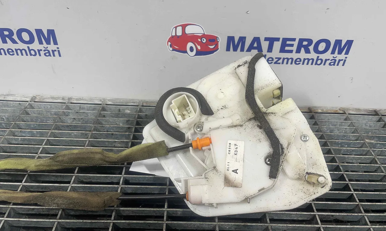 INCUIETOARE USA SPATE DREAPTA MAZDA CX-5 2011-2017