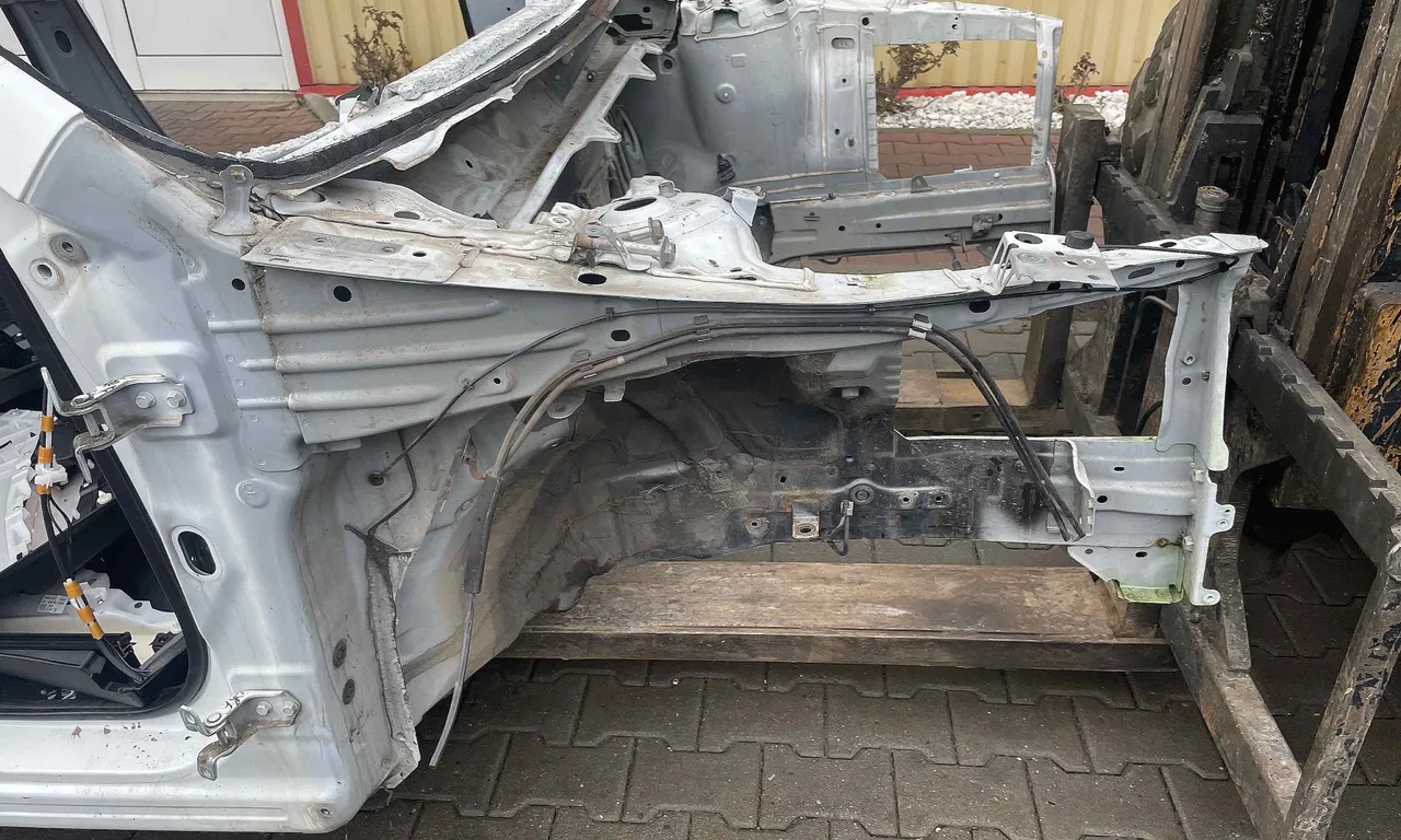 LONJERON DREAPTA MAZDA CX-5 2011-2017