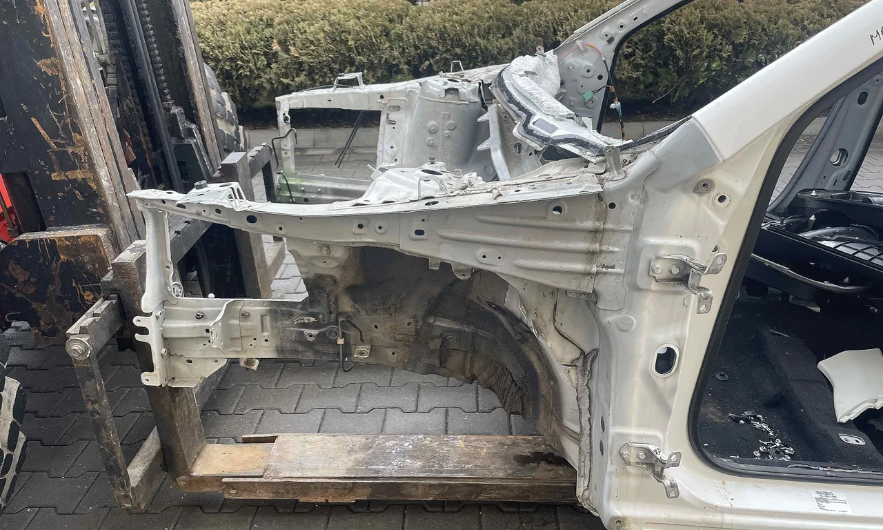LONJERON STANGA MAZDA CX-5 2011-2017