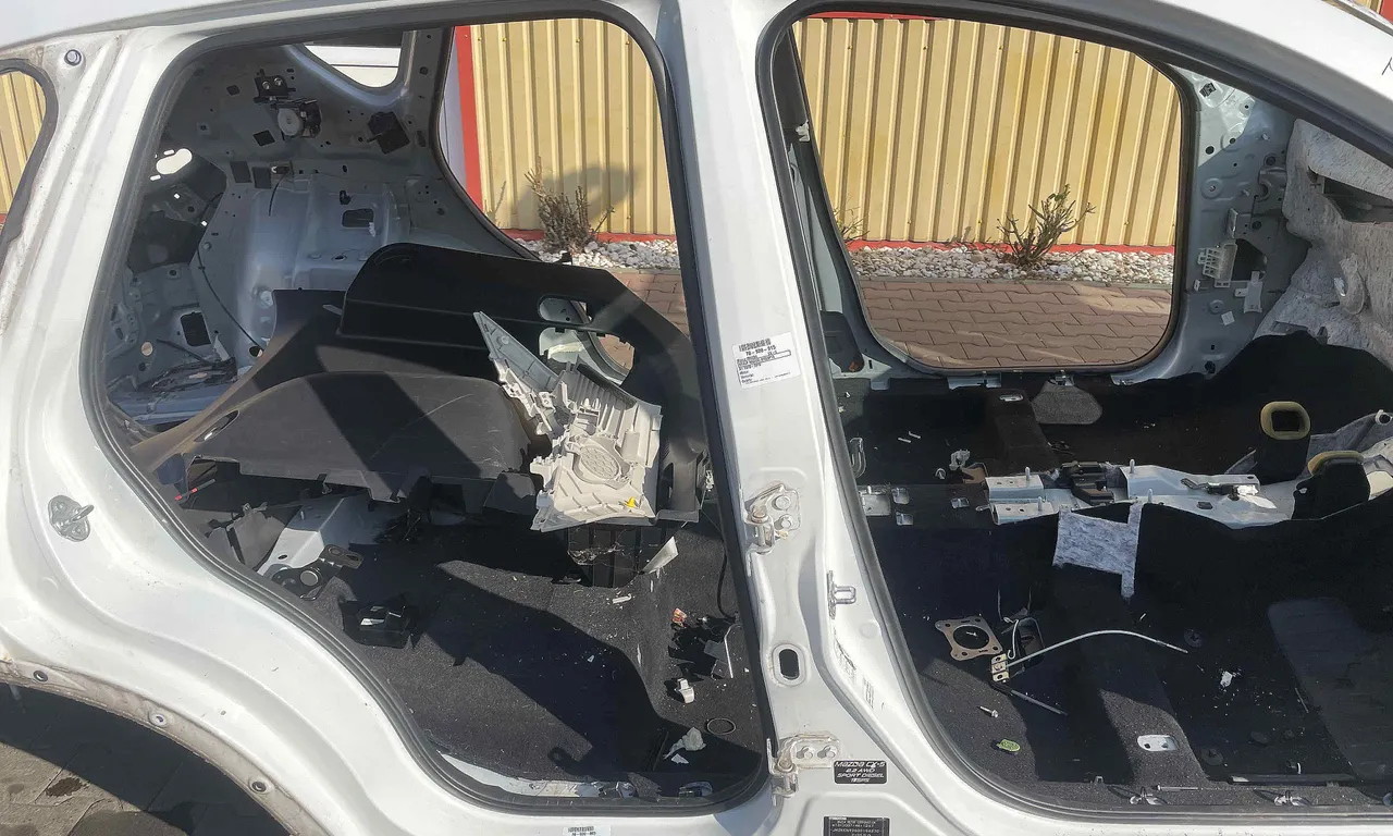 STALP MIJLOC DREAPTA MAZDA CX-5 2011-2017