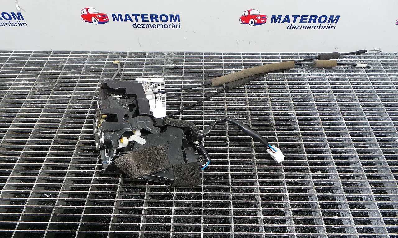 INCUIETOARE USA FATA STANGA MAZDA CX-7 2006-2014