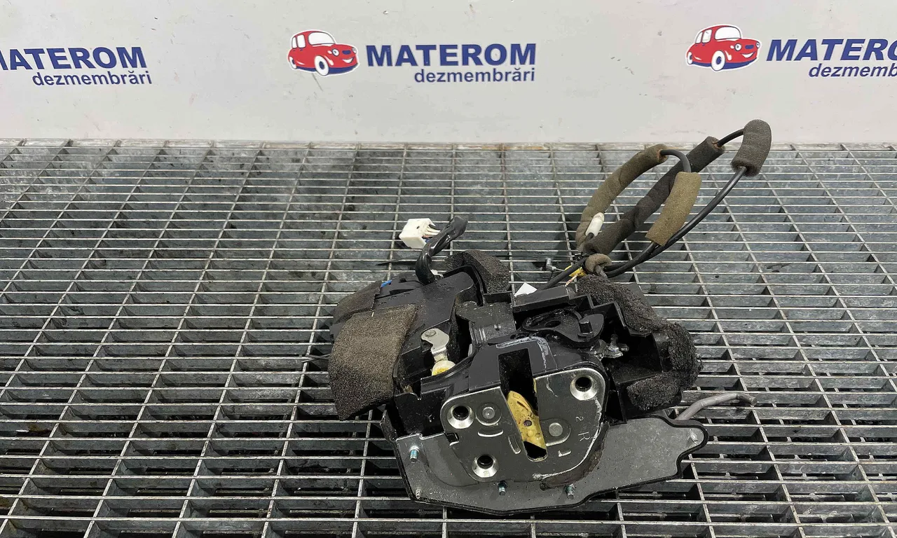 INCUIETOARE USA SPATE DREAPTA MAZDA CX-7 2006-2014