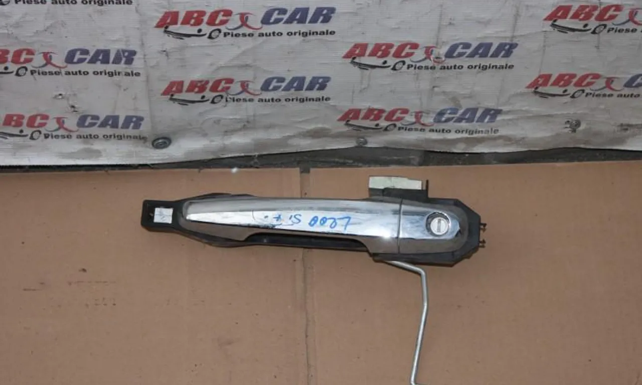 Maner exterior stanga fata MAZDA TITAN 1,15 t - 1,5 t 2007-null