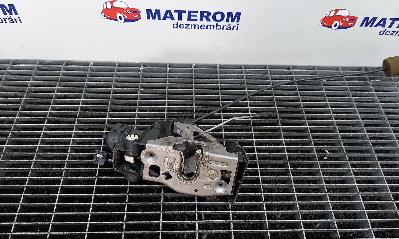 INCUIETOARE USA FATA DREAPTA MERCEDES A-CLASS 1997-2005