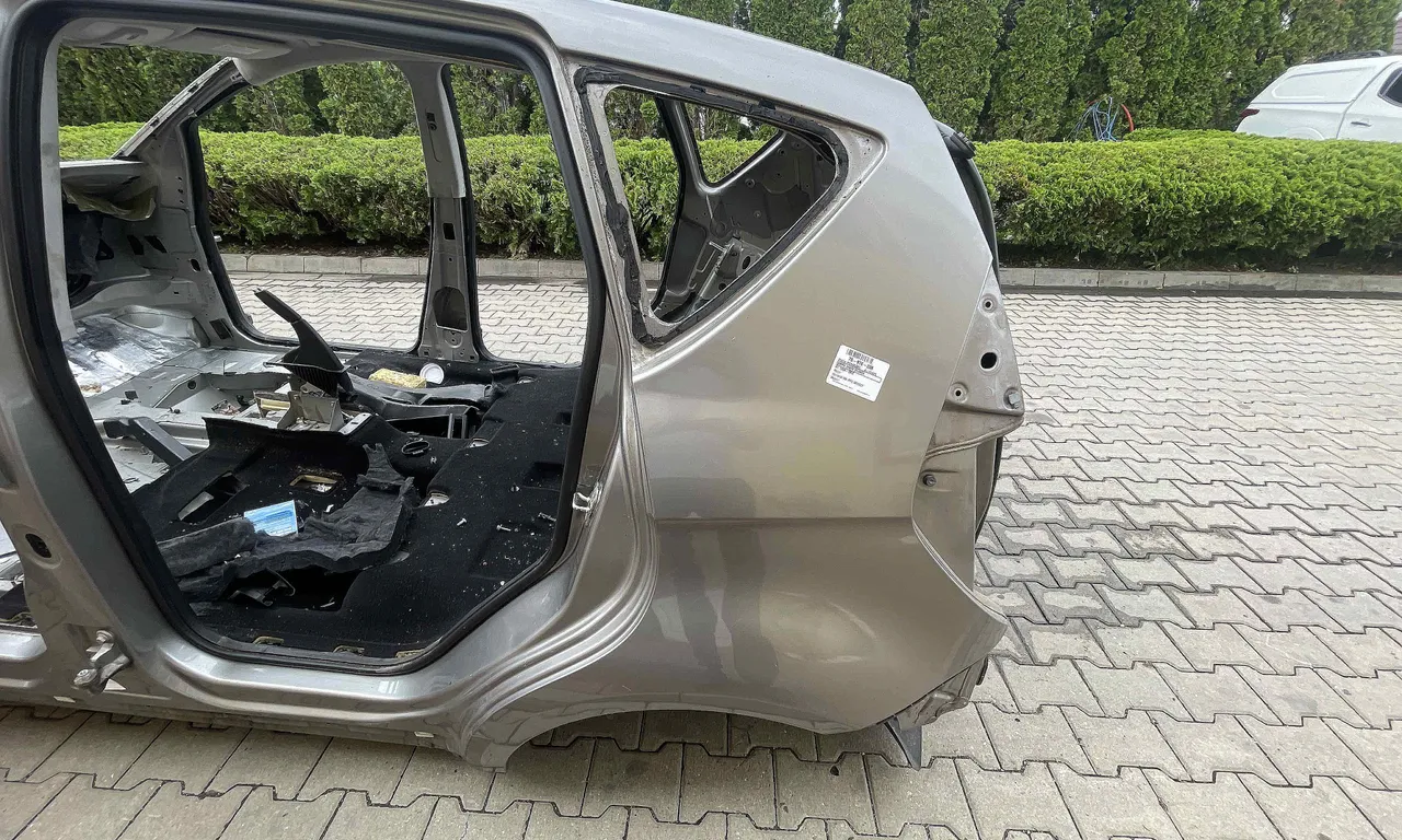 ARIPA SPATE STANGA MERCEDES A-CLASS 2004-2012