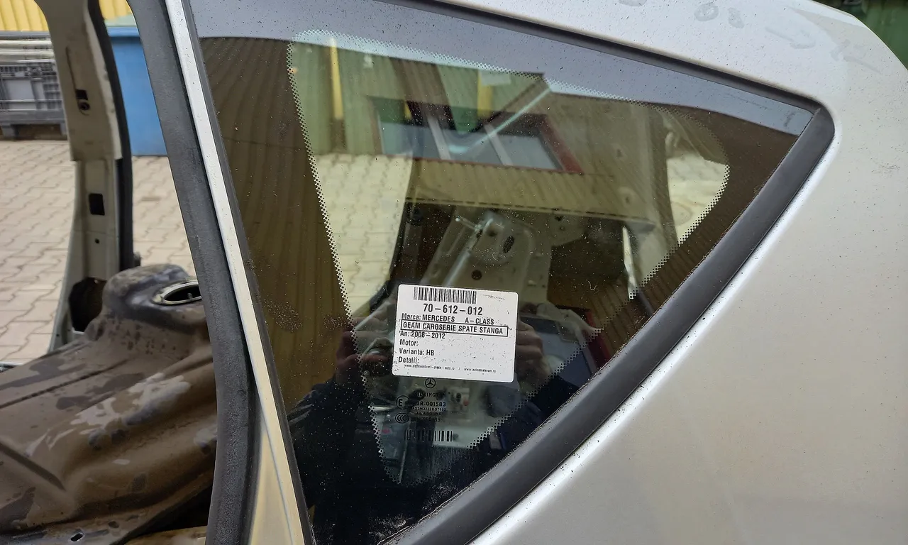GEAM CAROSERIE SPATE STANGA MERCEDES A-CLASS 2004-2012