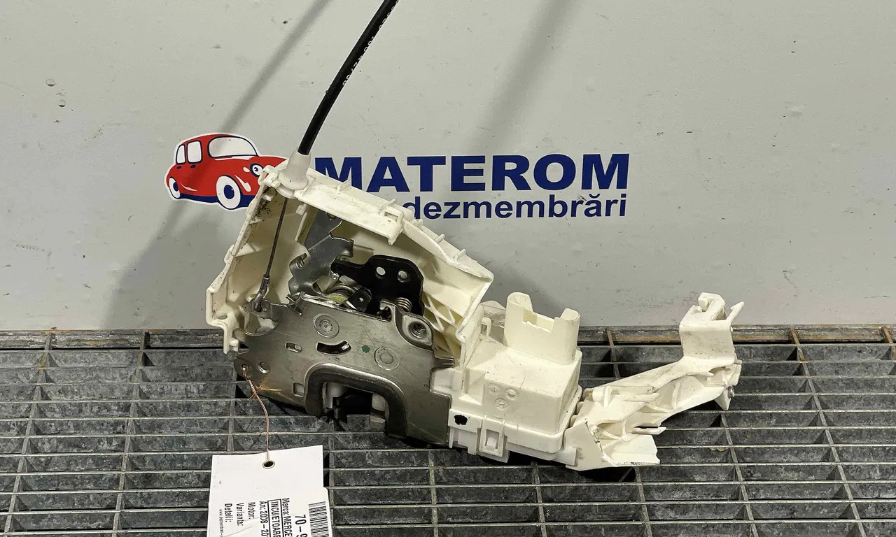 INCUIETOARE USA FATA DREAPTA MERCEDES A-CLASS 2004-2012