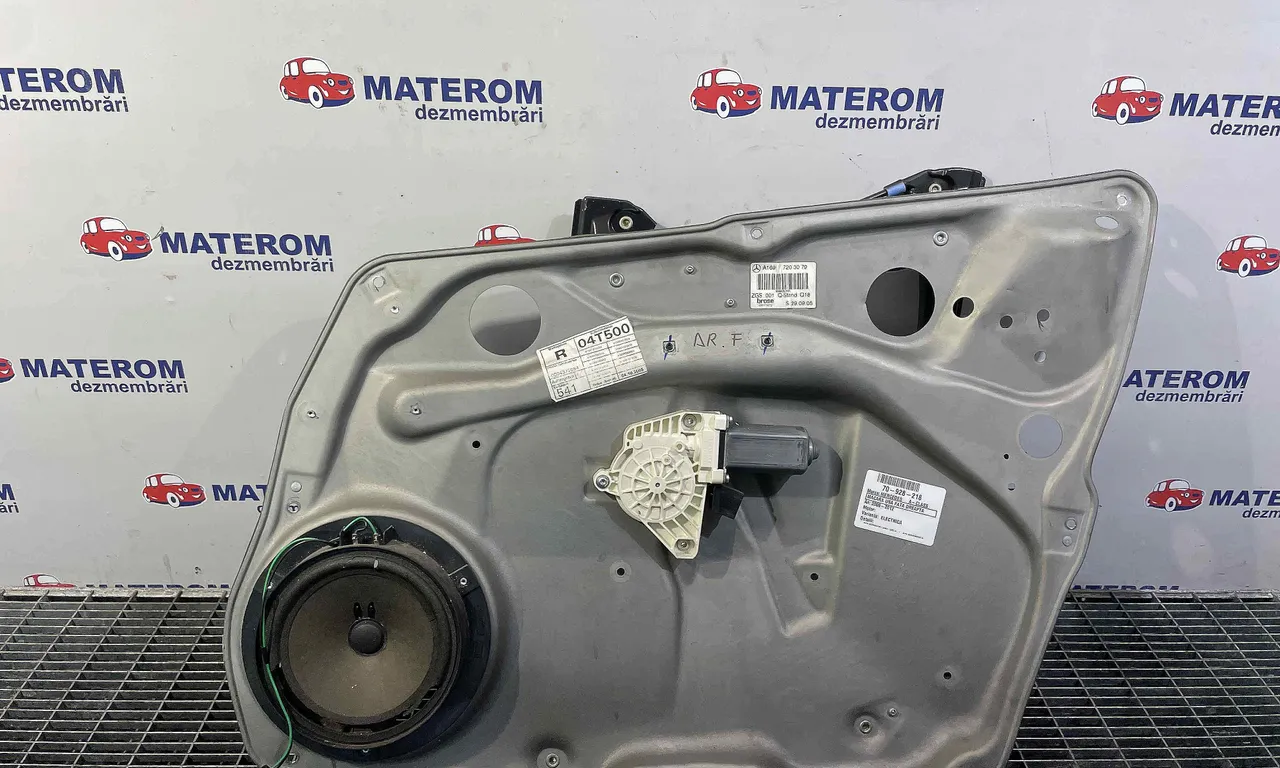 MACARA USA FATA DREAPTA MERCEDES A-CLASS 2004-2012