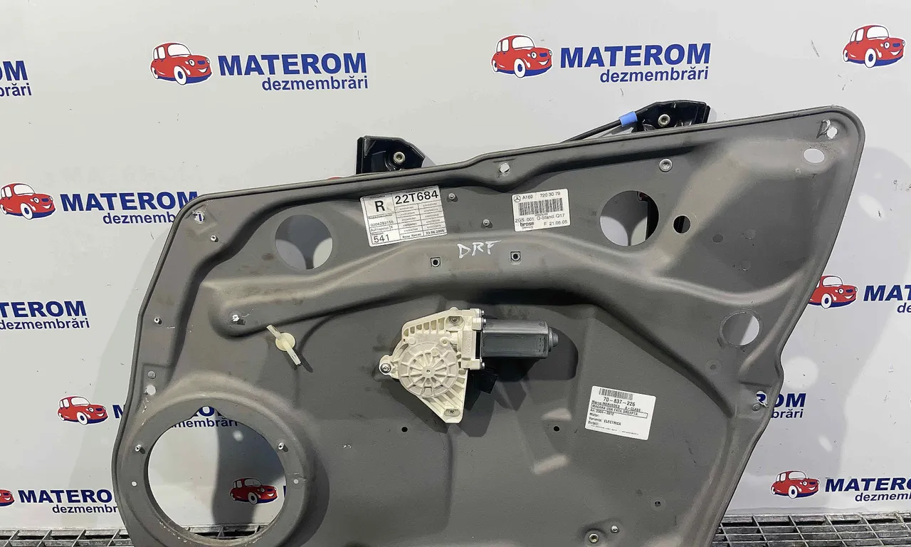 MACARA USA FATA DREAPTA MERCEDES A-CLASS 2004-2012