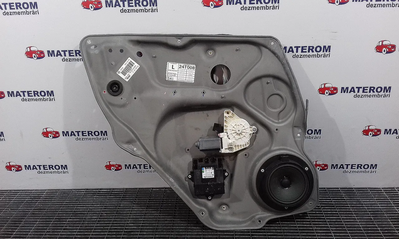 MACARA USA SPATE STANGA MERCEDES A-CLASS 2004-2012