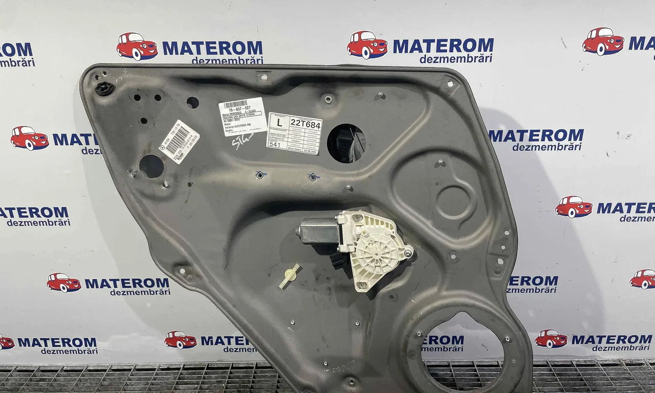 MACARA USA SPATE STANGA MERCEDES A-CLASS 2004-2012