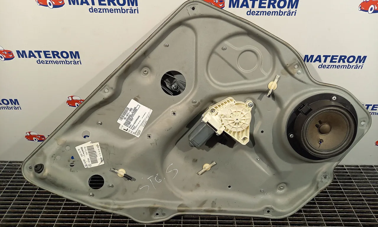 MACARA USA SPATE STANGA MERCEDES A-CLASS 2004-2012