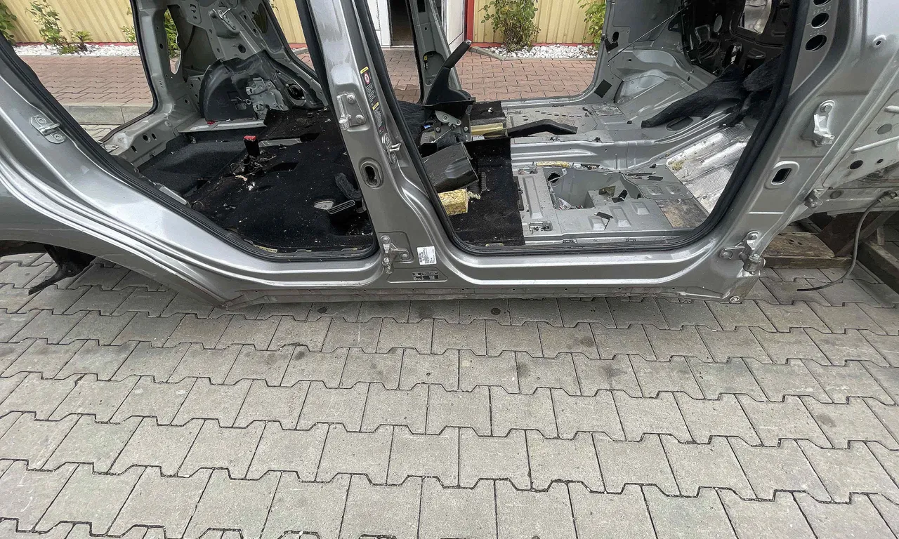 PRAG DREAPTA MERCEDES A-CLASS 2004-2012