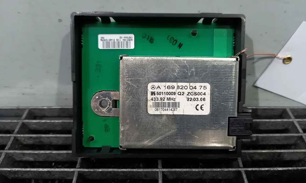 MODUL AMPLIFICATOR RADIO MERCEDES A-CLASS 2004-2012