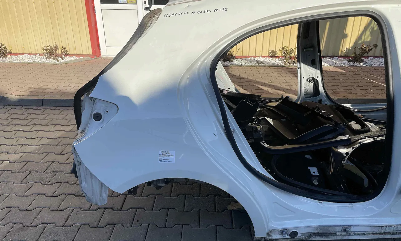 ARIPA SPATE DREAPTA MERCEDES A-CLASS 2012-2018