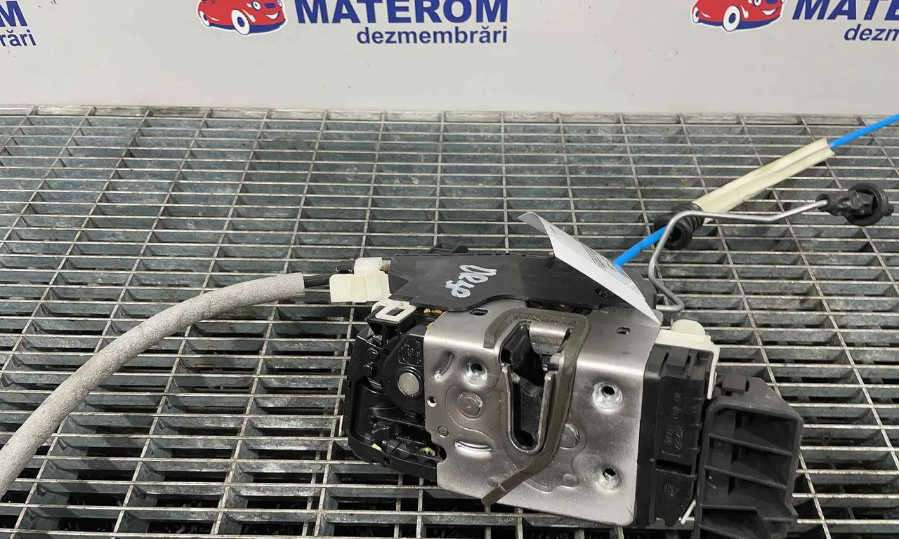INCUIETOARE USA SPATE DREAPTA MERCEDES A-CLASS 2012-2018