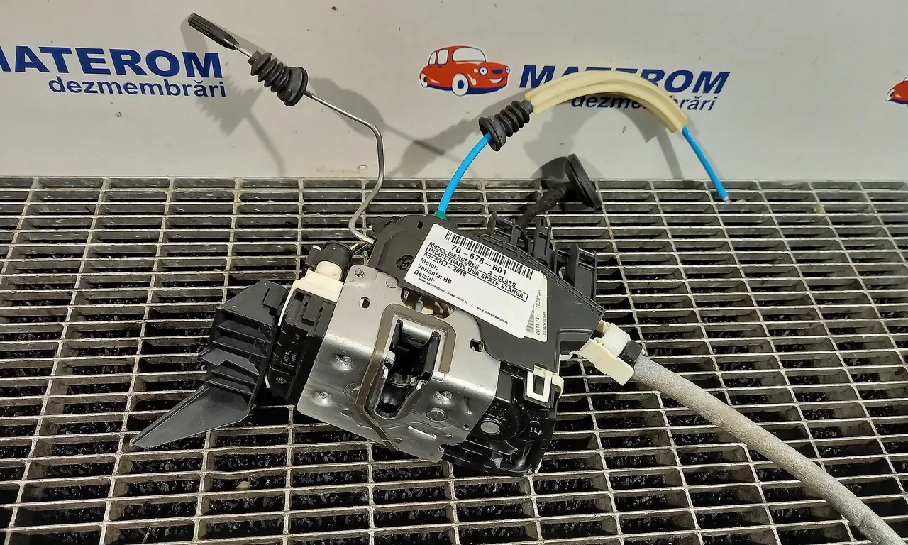 INCUIETOARE USA SPATE STANGA MERCEDES A-CLASS 2012-2018
